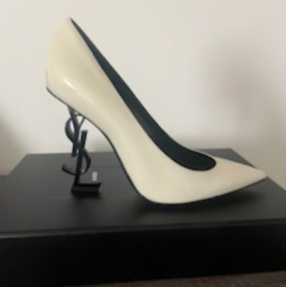 Shoes - Picture 7 of 9